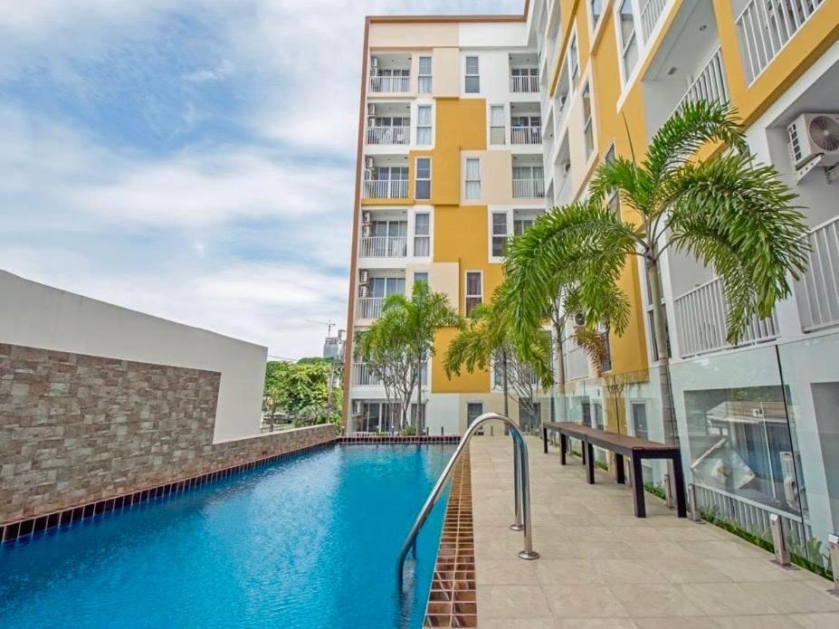 Town Sukhumvit 71 Apartment Банкок Екстериор снимка
