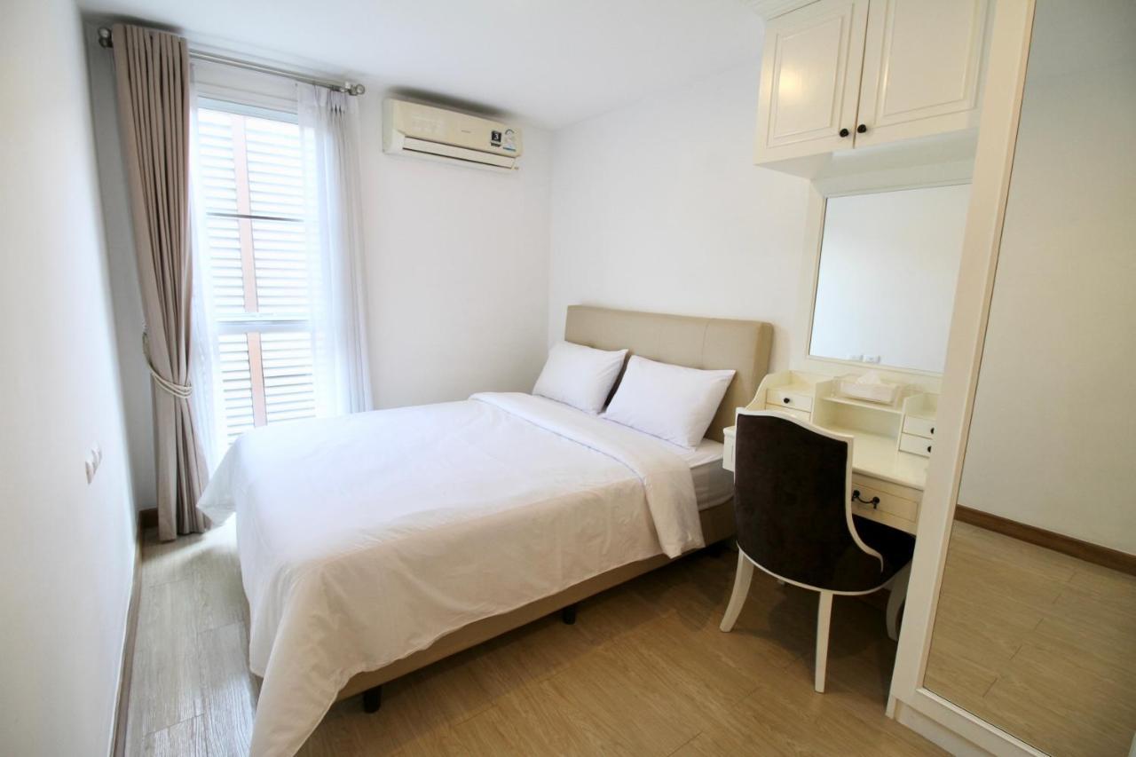 Town Sukhumvit 71 Apartment Банкок Екстериор снимка