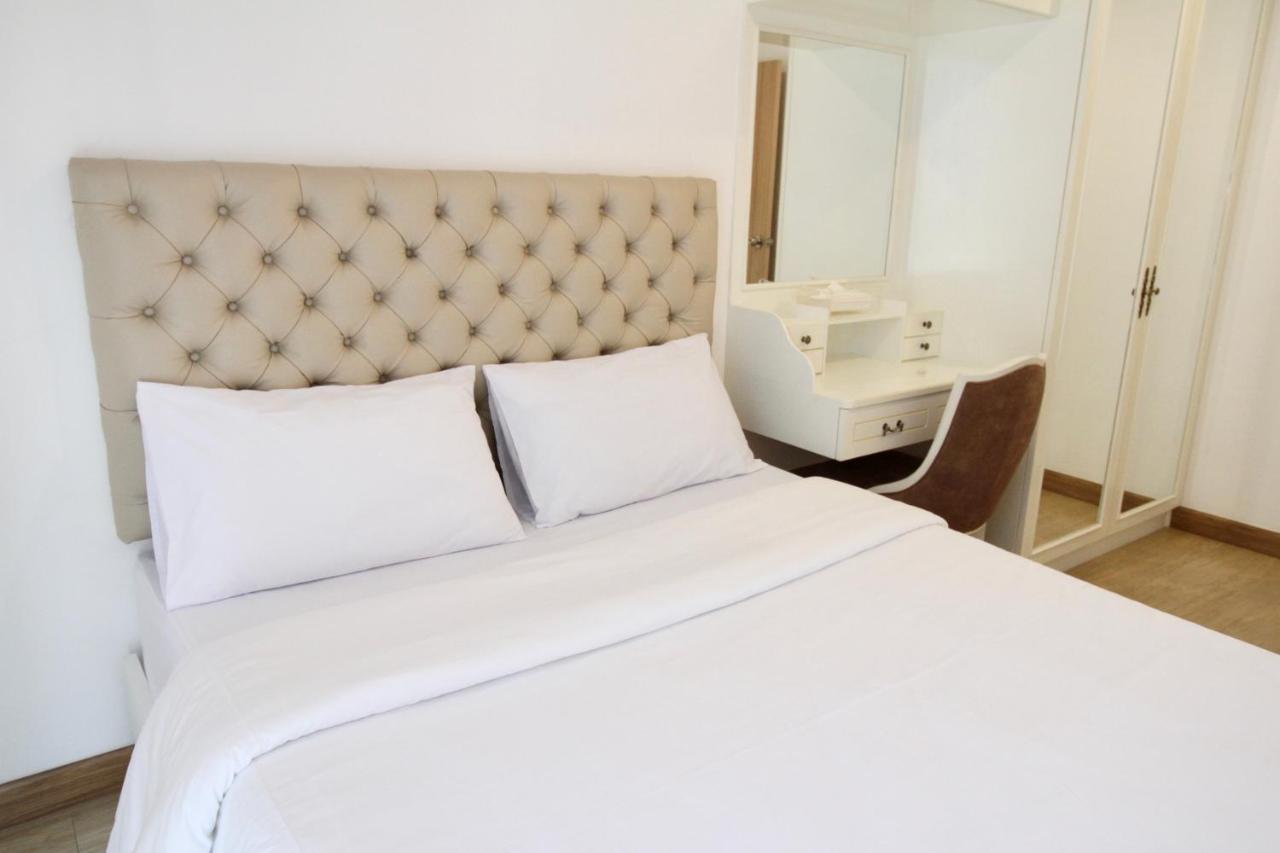 Town Sukhumvit 71 Apartment Банкок Екстериор снимка
