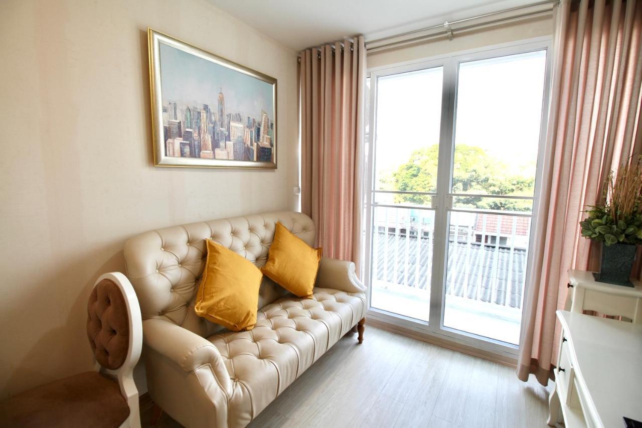 Town Sukhumvit 71 Apartment Банкок Екстериор снимка