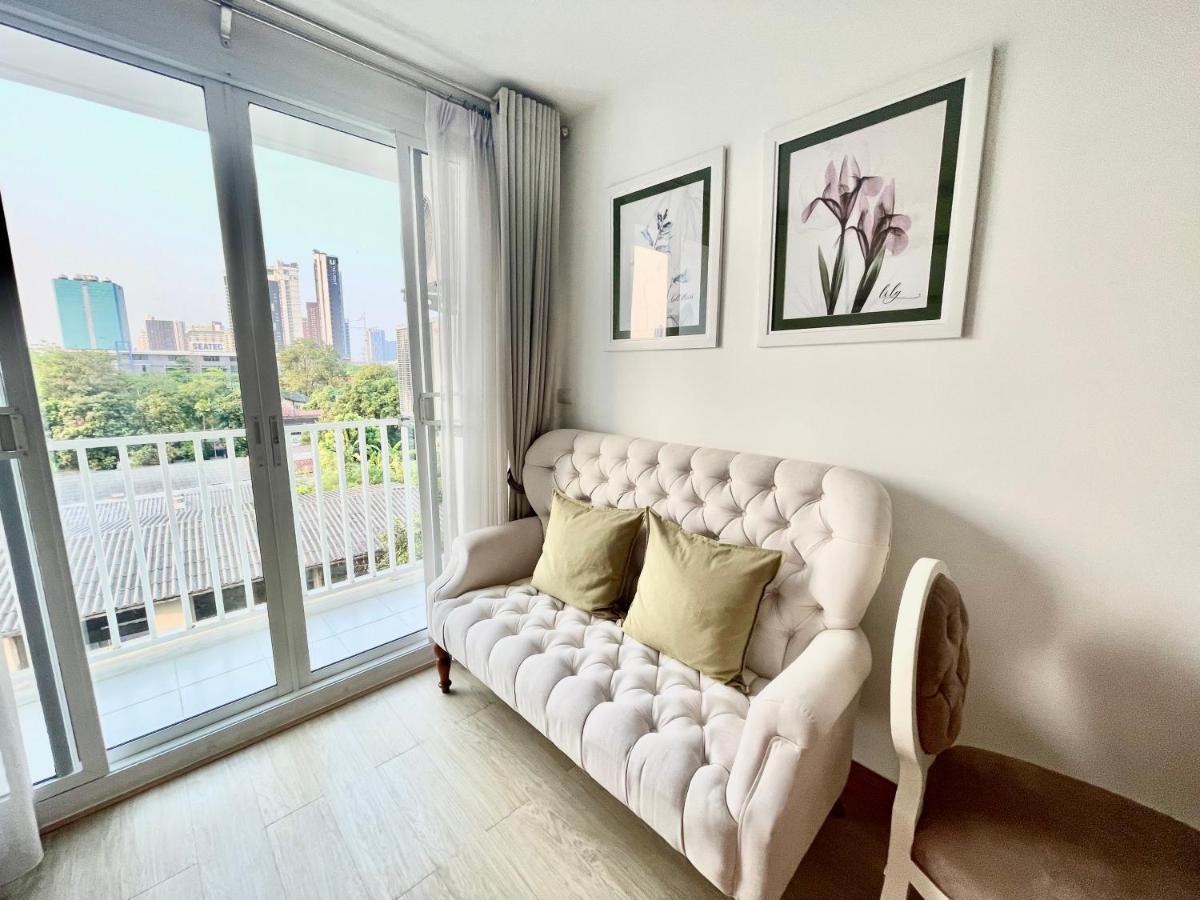 Town Sukhumvit 71 Apartment Банкок Екстериор снимка