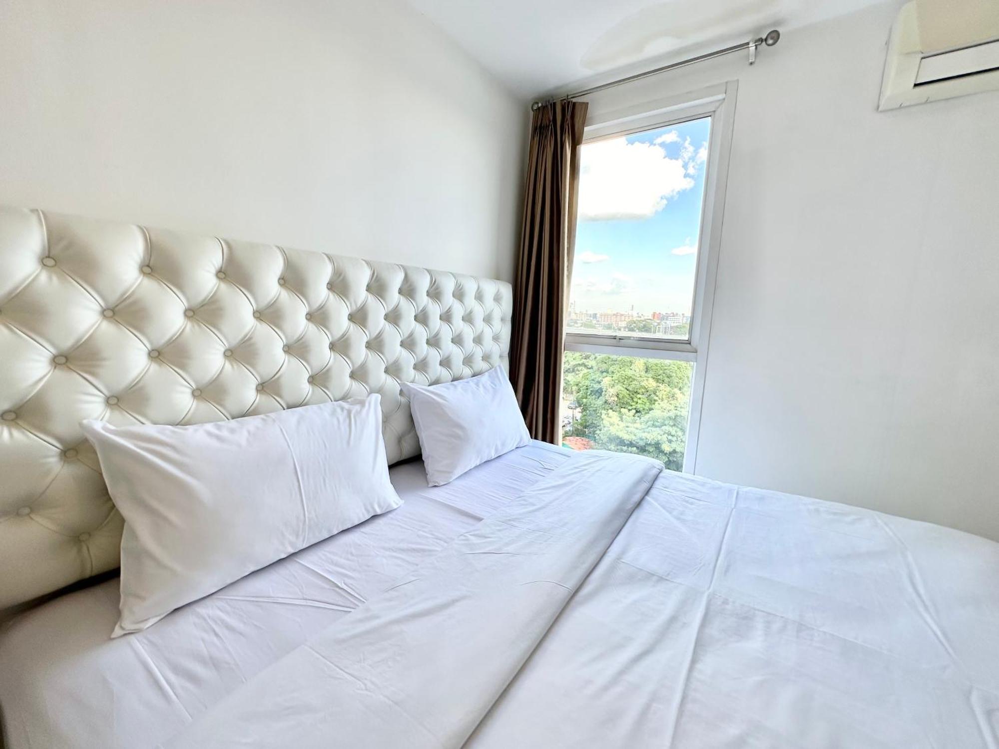 Town Sukhumvit 71 Apartment Банкок Екстериор снимка