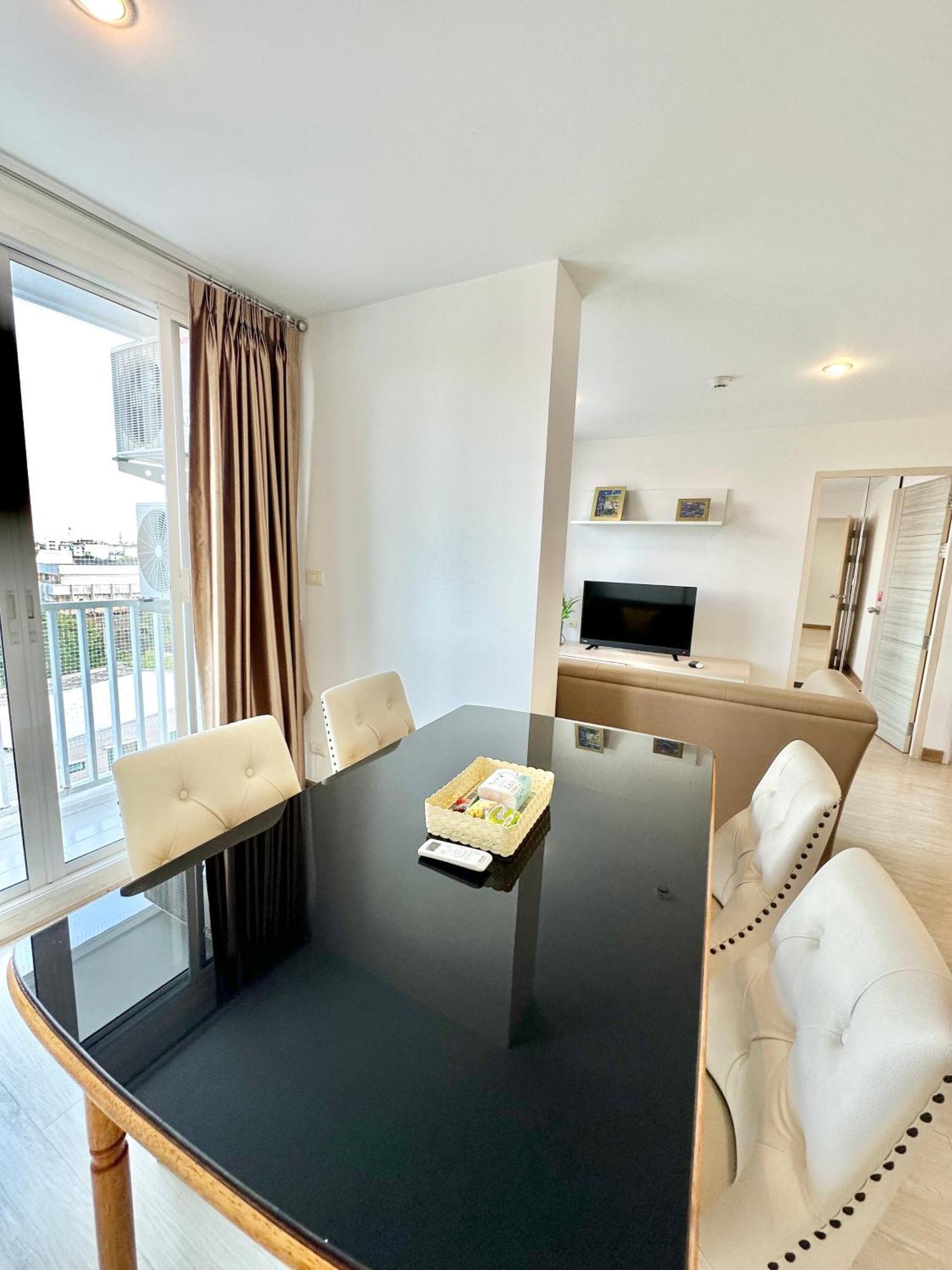 Town Sukhumvit 71 Apartment Банкок Екстериор снимка