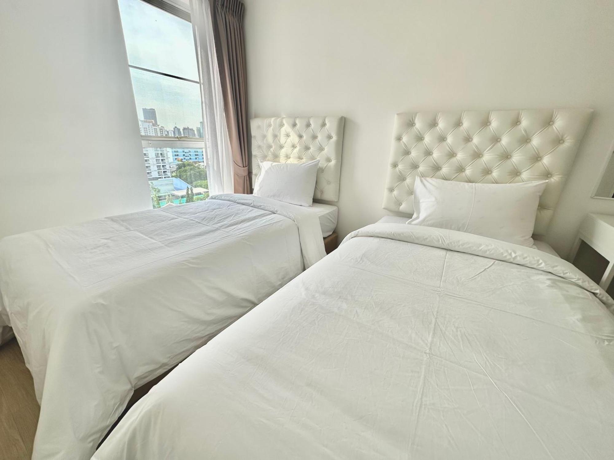 Town Sukhumvit 71 Apartment Банкок Екстериор снимка
